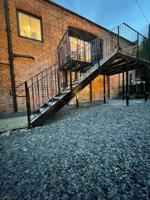 Villa Tank Barn At Brook House, Nestled In The Welsh Hills, A Delightful Retreat Welshpool Exterior foto